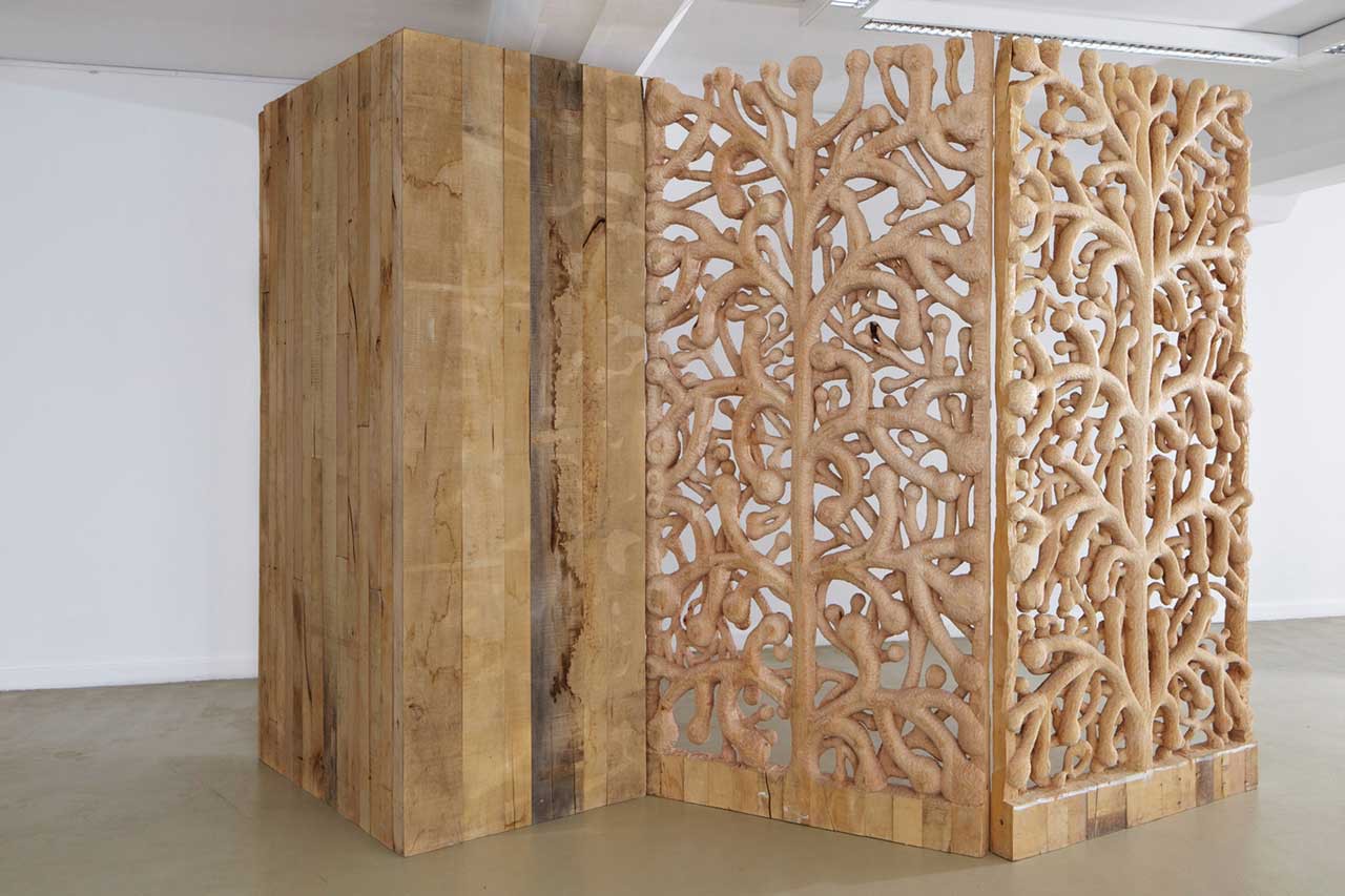 Space in Between: From You to Me | Limewood | 240 cm x 440cm x 10 cm | 2010 | Photo: J. Hoefer