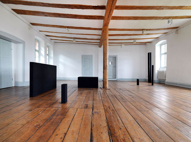 or am I seduced by its ambient mauve, 2015, exhibition views @ Herrenhaus Edenkoben