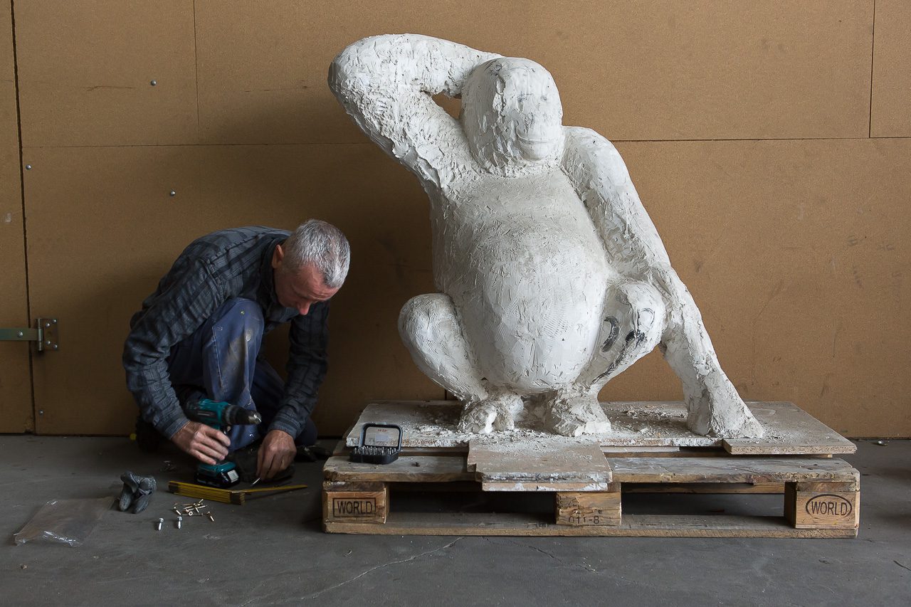 Gorilla, 2008 | plaster, wood |125 × 125 × 103 cm