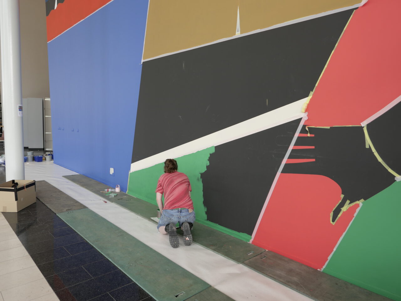 'Tronie & Stad' a permanent mural by Anuli Croon at de Doelen, Rotterdam