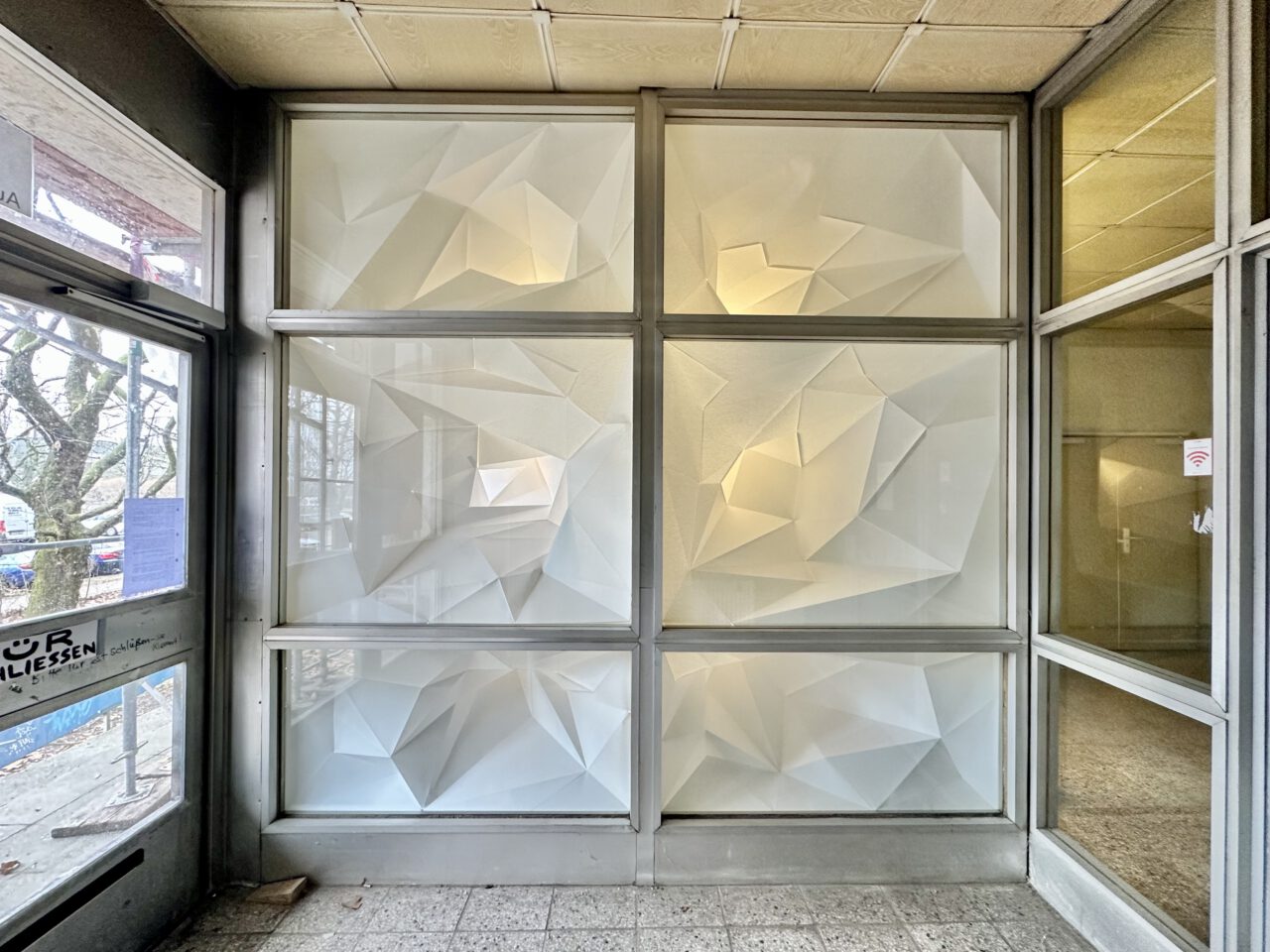 paper | 3.2 x 3.1 x 2.5 m STRouX & artspring | Berlin Atelierhaus Prenzlauer Promenade | 2025
